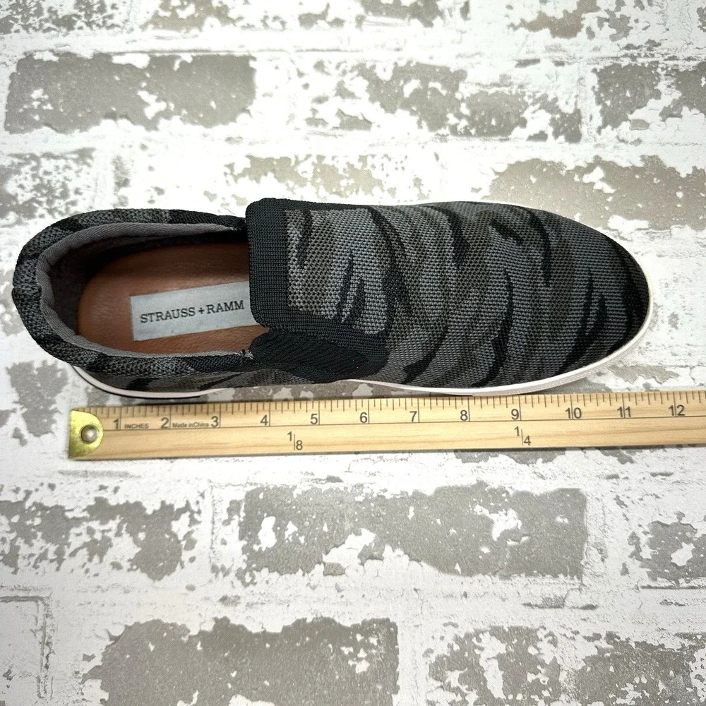 Strauss + Ramm Slip On Knit Sneakers Mens 10M Gray Black Camo Round Toe Casual‎